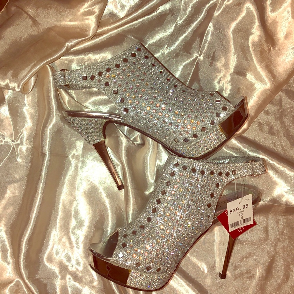 Silver studded heals (Brand NEW) size 10